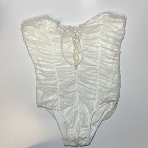 Princess Polly. Size 2. White.